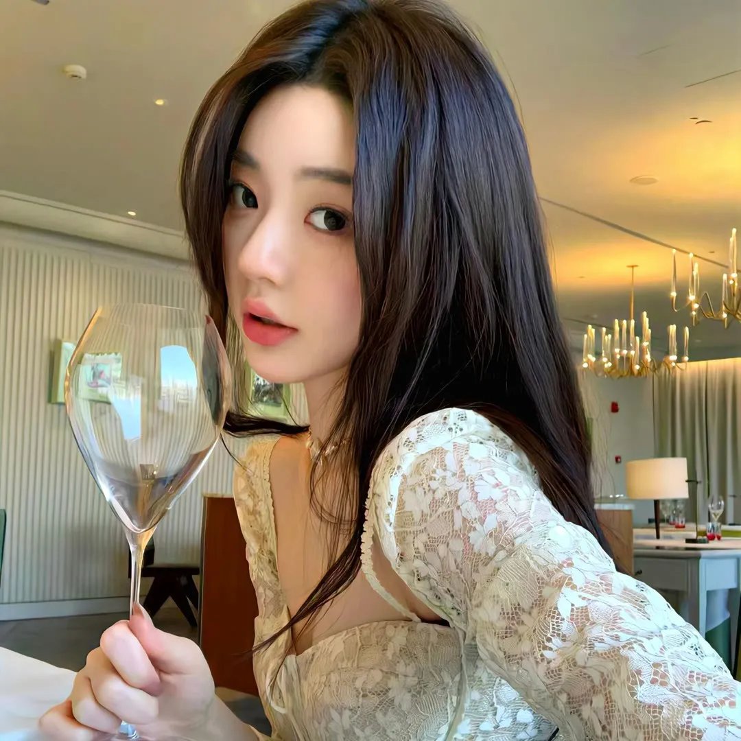 赤裸的美奈子